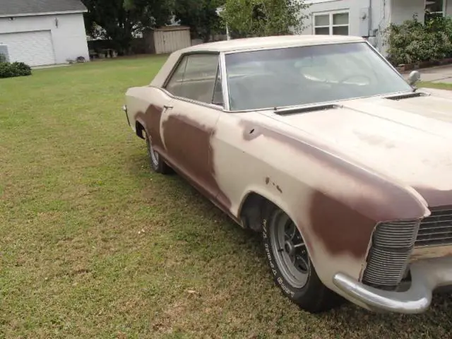 1965 buick riviera 2 door coupe