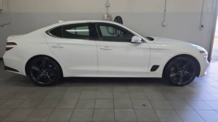 2022 genesis g70 3.3t standard