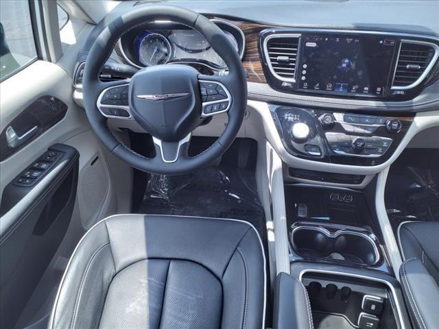 2023 chrysler pacifica limited