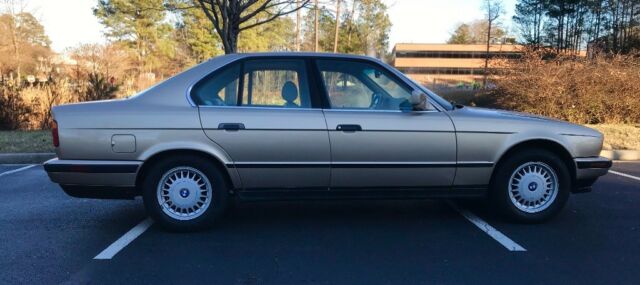 this is a fantastic 1992 525i bmw in near perfect condition