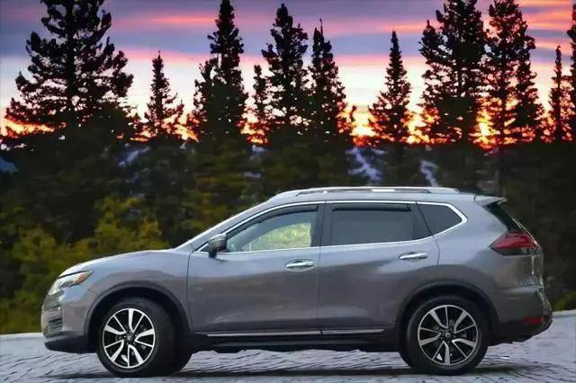 2019 nissan rogue sv