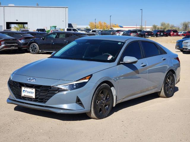 2022 hyundai elantra sel
