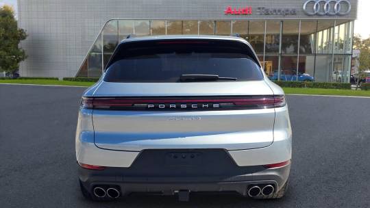 2024 Porsche Cayenne