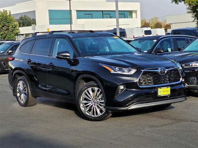 2022 toyota highlander platinum
