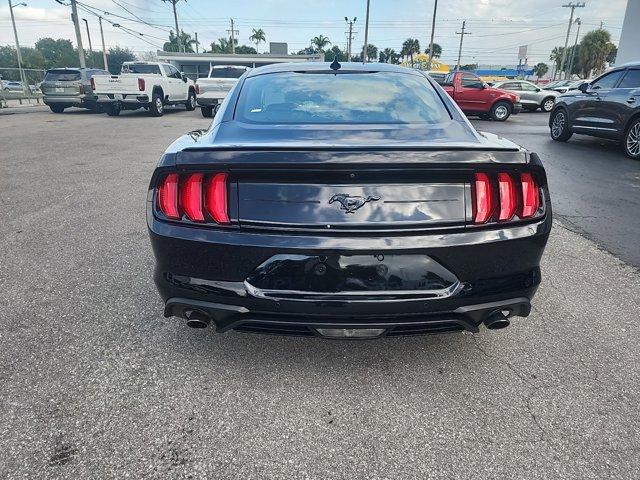 2020 ford mustang
