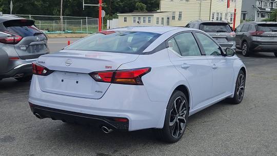 2025 Nissan Altima