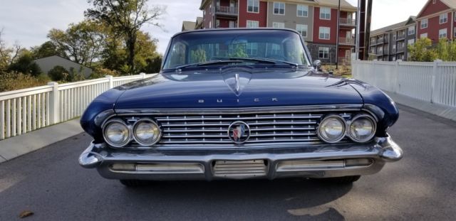 1961 buick lesabre classic car