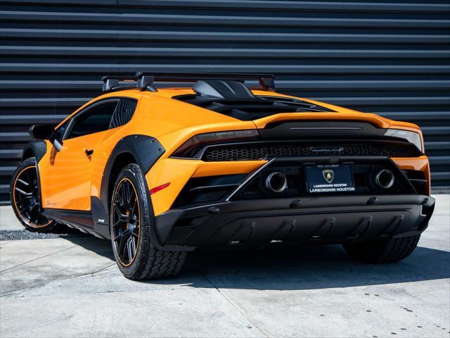 2023 lamborghini huracan sterrato base
