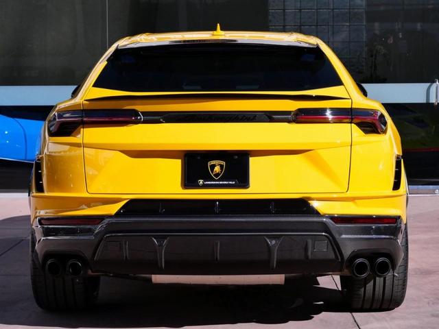 2024 lamborghini urus performante