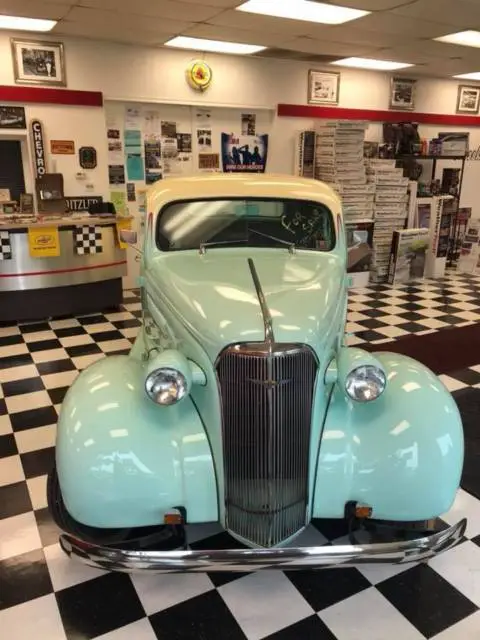 1937 chevy street rod "creme de menthe"
