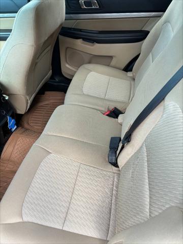 2016 ford explorer base