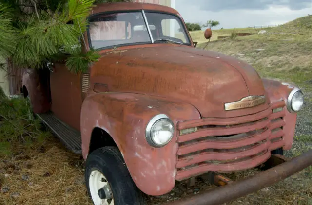 1953 chevrolet truck 3100 cab & chassis 2-door w engine