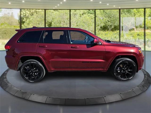 2021 jeep grand cherokee laredo
