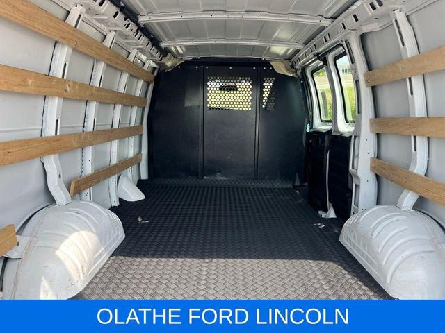 2022 gmc savana 2500 work van