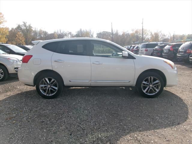 2011 nissan rogue krom