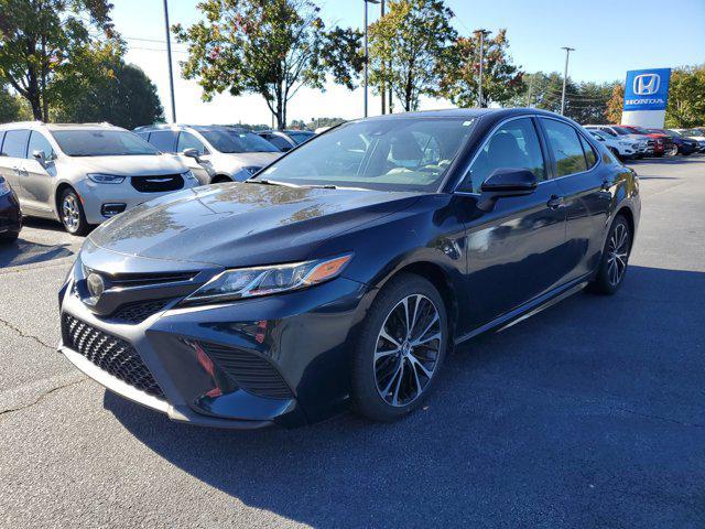 2019 toyota camry l