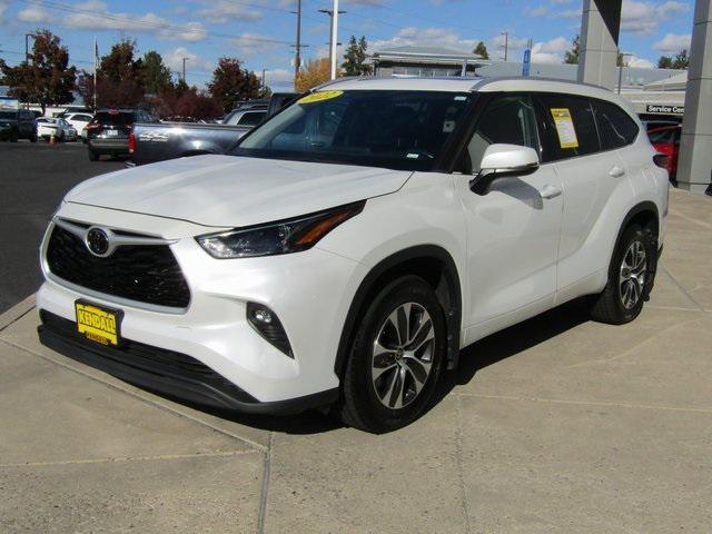 2022 toyota highlander xle