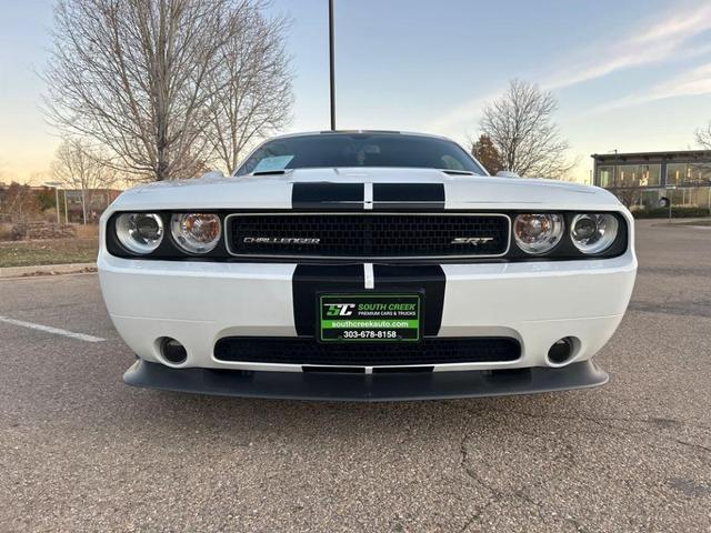 2014 dodge challenger srt8