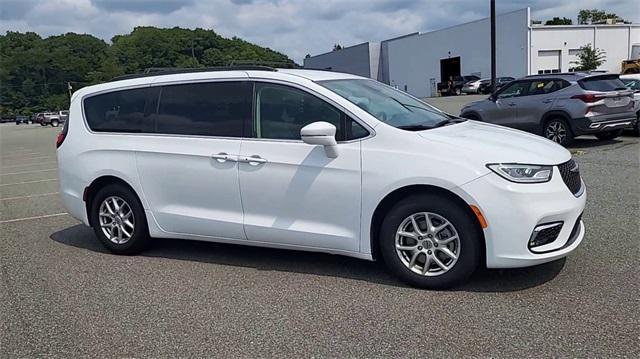 2022 chrysler pacifica touring l