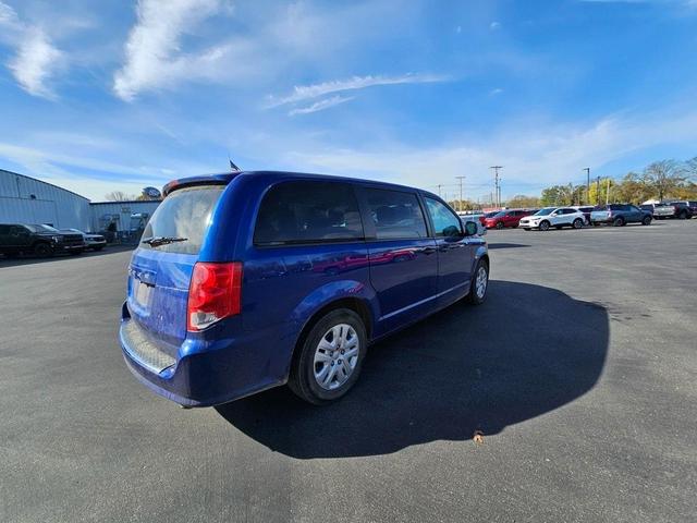 2019 dodge grand caravan se