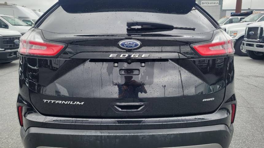 2022 ford edge titanium