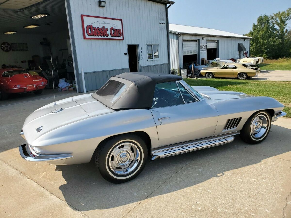 1967 corvette roadster #'s matching 300hp 4 speed silver pearl on black