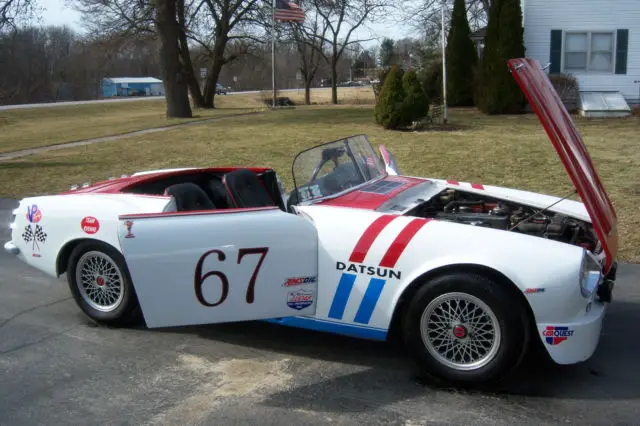 1967 datsun roadster runs great ,fun car to drive, like new tires