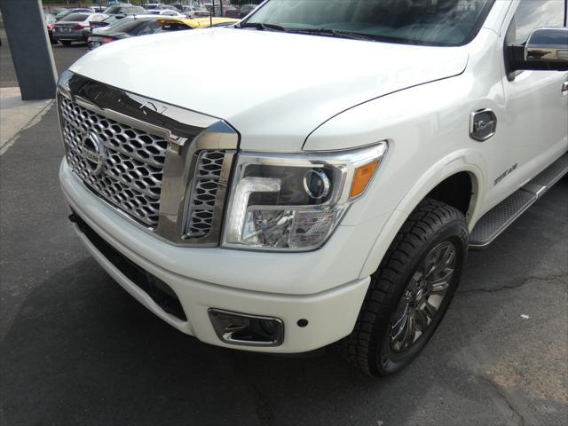 2017 nissan titan platinum reserve