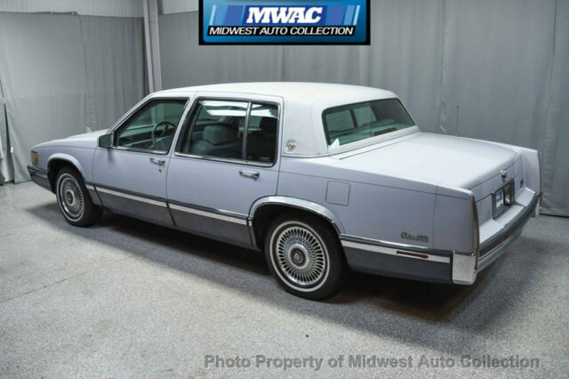 leather~southern car~only 16k miles~rare~rare color combo~very clean~4.9l