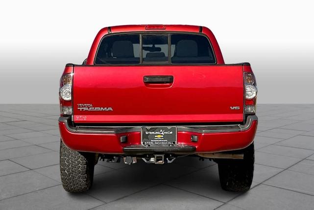 2013 toyota tacoma base
