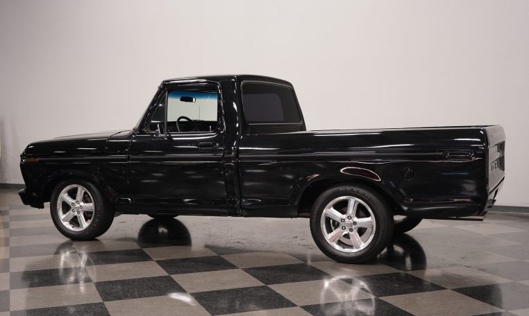 1975 ford f-100 restomod