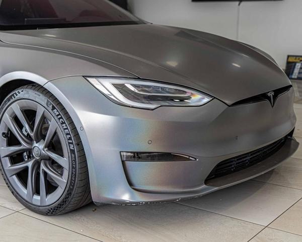 2021 tesla model s plaid