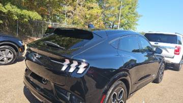 2023 ford mustang mach-e gt