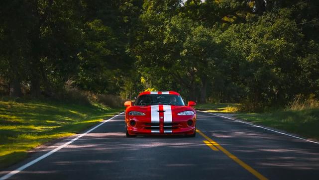 2000 dodge viper gts