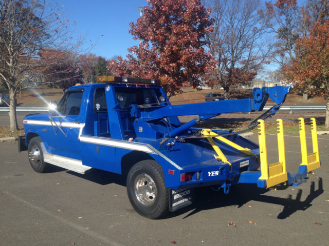 1983 ford f350 tow truck