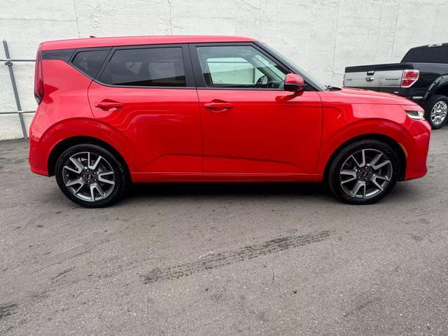 2020 kia soul gt-line 1.6l