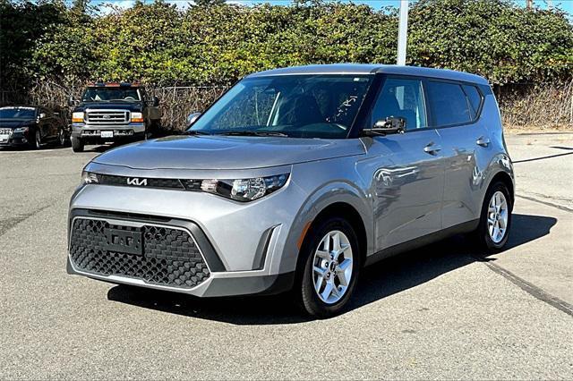 2023 kia soul s