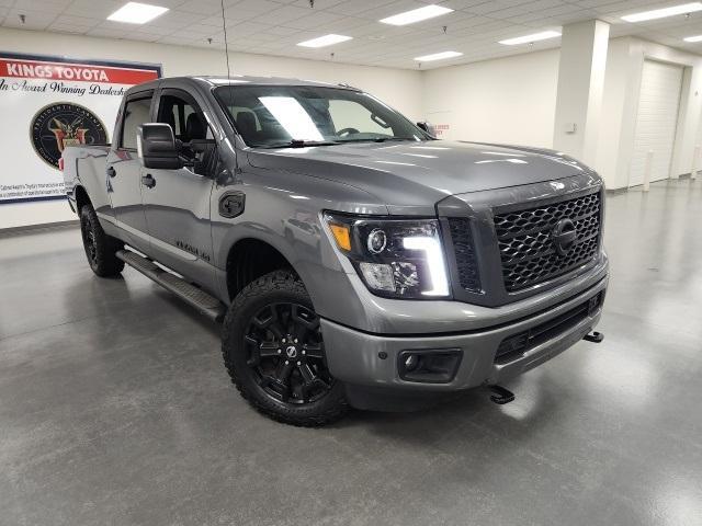 2019 nissan titan xd sl