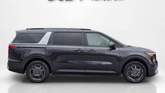 2025 Kia Carnival