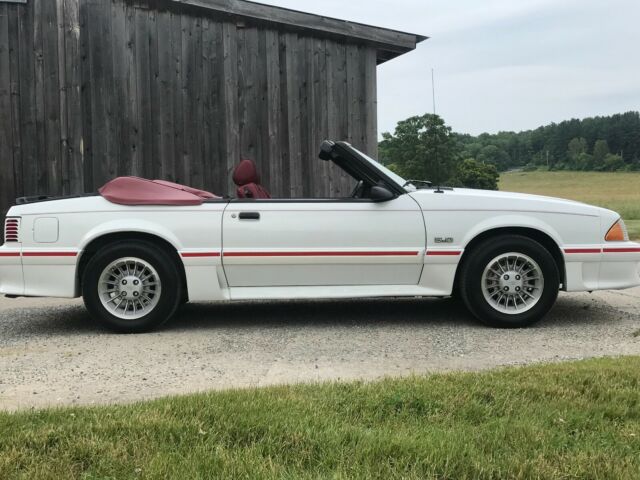 1987 ford mustang gt convertible, 5.0 low 34,000 miles- 5 speed