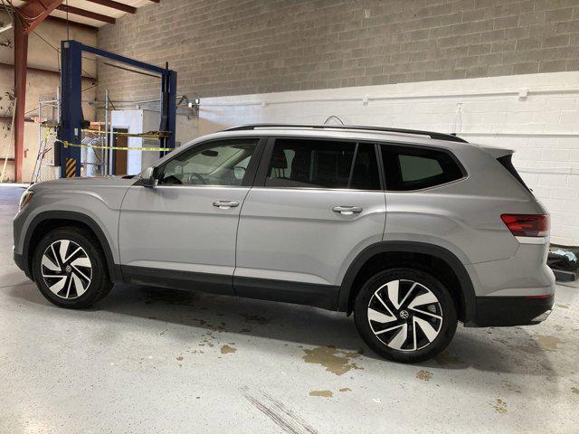 2024 volkswagen atlas 2.0t se w/technology 4motion