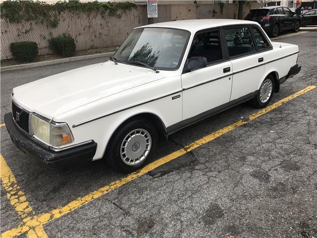 1991 volvo 240 145,670 miles white sedan 4 cylinder engine automatic