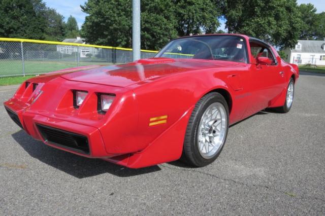 1981 pontiac firebird trans am 5.0litre v8/ 4/speed/ t-tops buildsheet/p.h.s