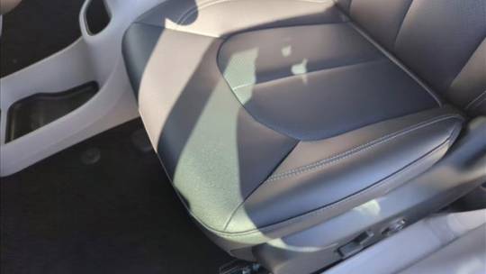 2024 Chrysler Pacifica s appearance package