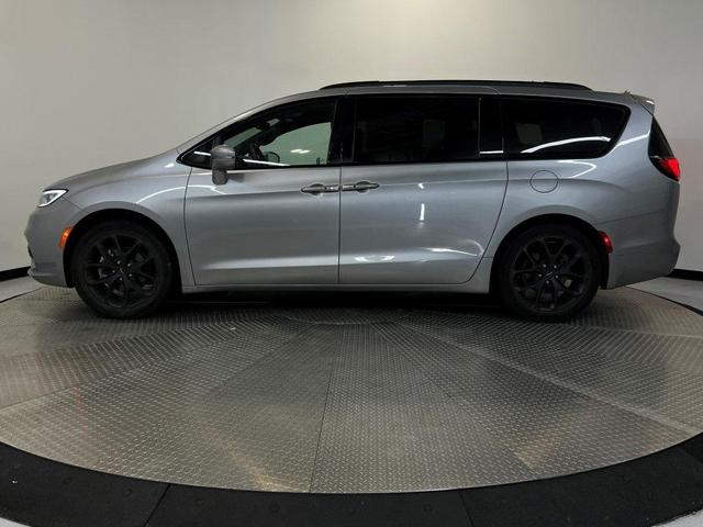 2021 chrysler pacifica touring-l