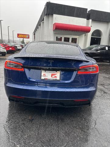 2022 tesla model s base