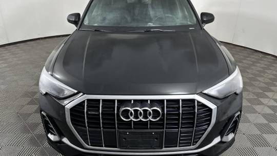 2022 Audi Q3