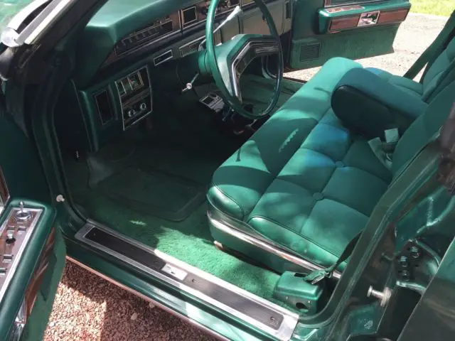 77 lincoln continental-23,000 miles-super great condition-comfortable road car