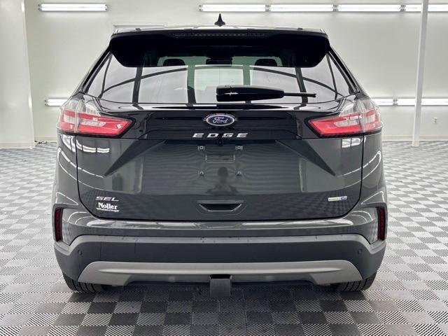 2021 ford edge sel