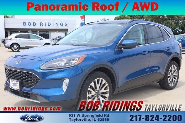 2022 ford escape titanium